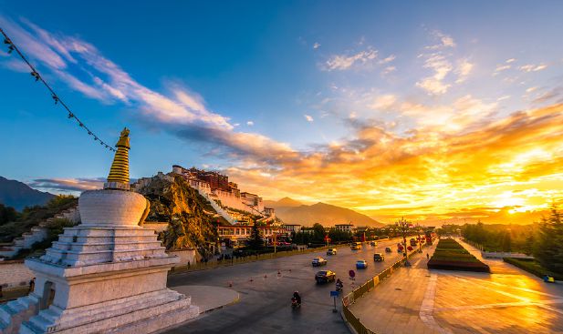 西寧旅游攻略，景點必去，西寧旅游攻略，必游景點指南