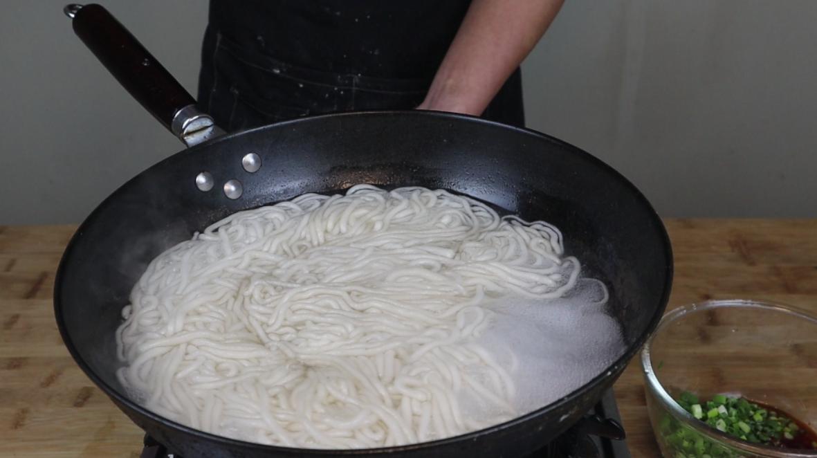 家常美味，酸辣粉湯的制作方法和獨特配方，家常美味！酸辣粉湯的獨特配方與制作方法解析